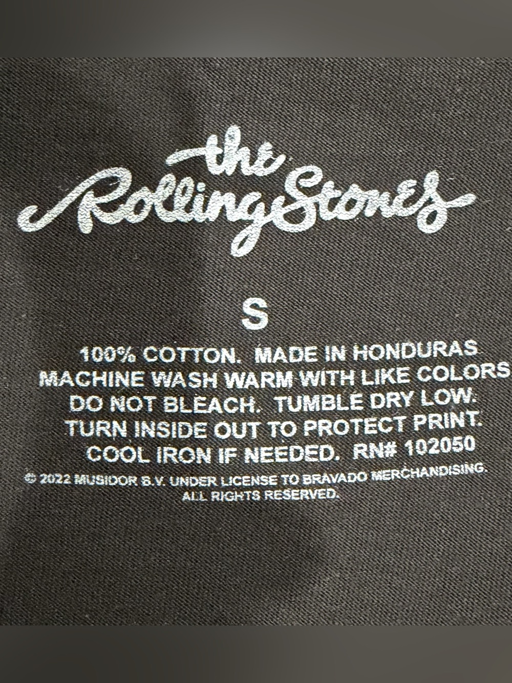 Alice + Olivia Black Rolling Stones Graphic Shira Tee w Multicolor Tongues XS/S - Picture 6 of 7